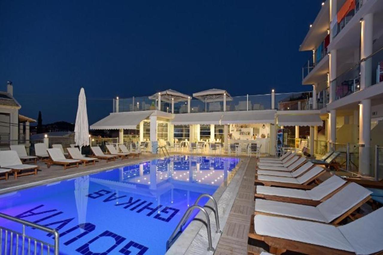 Palapart Gikas Suites And Studios Гувия Екстериор снимка