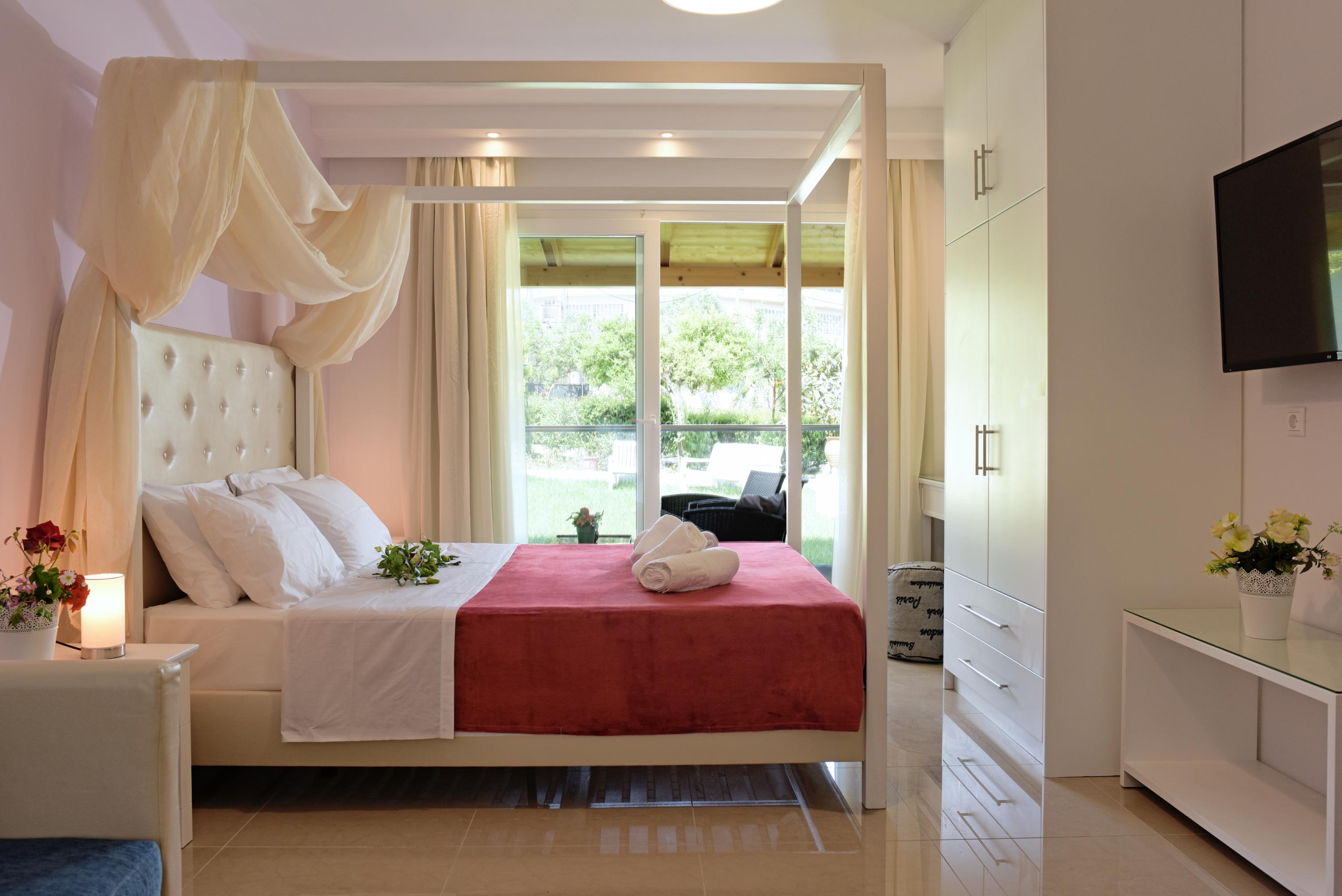 Palapart Gikas Suites And Studios Гувия Екстериор снимка