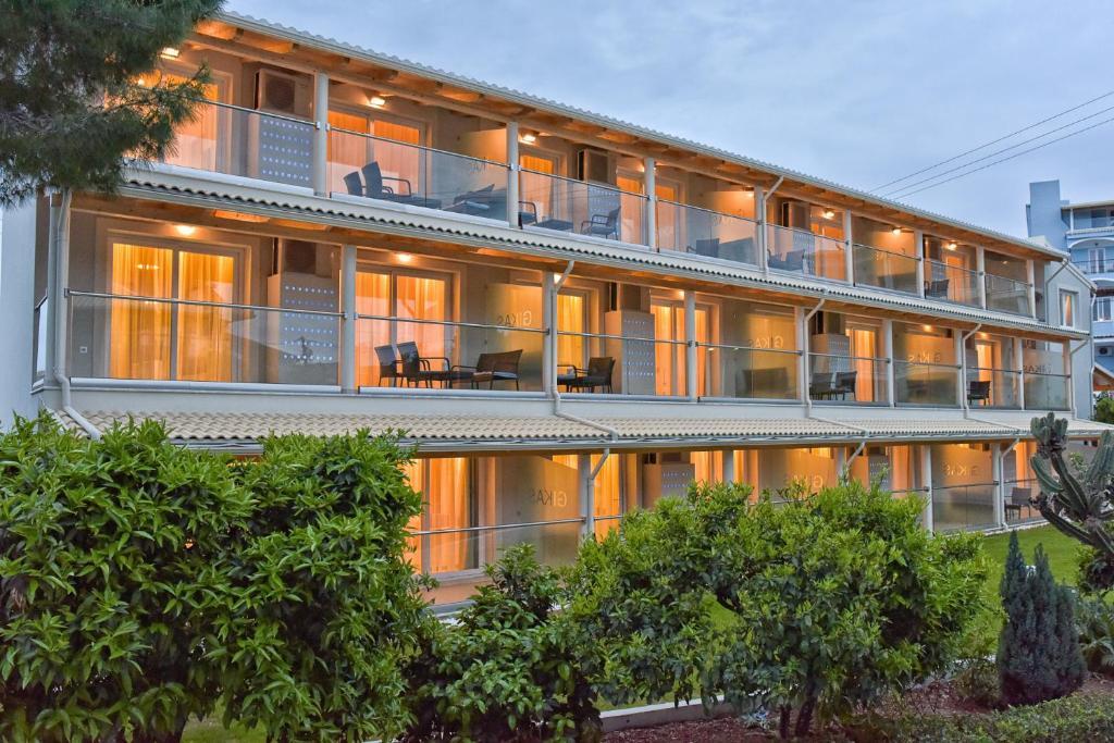 Palapart Gikas Suites And Studios Гувия Екстериор снимка