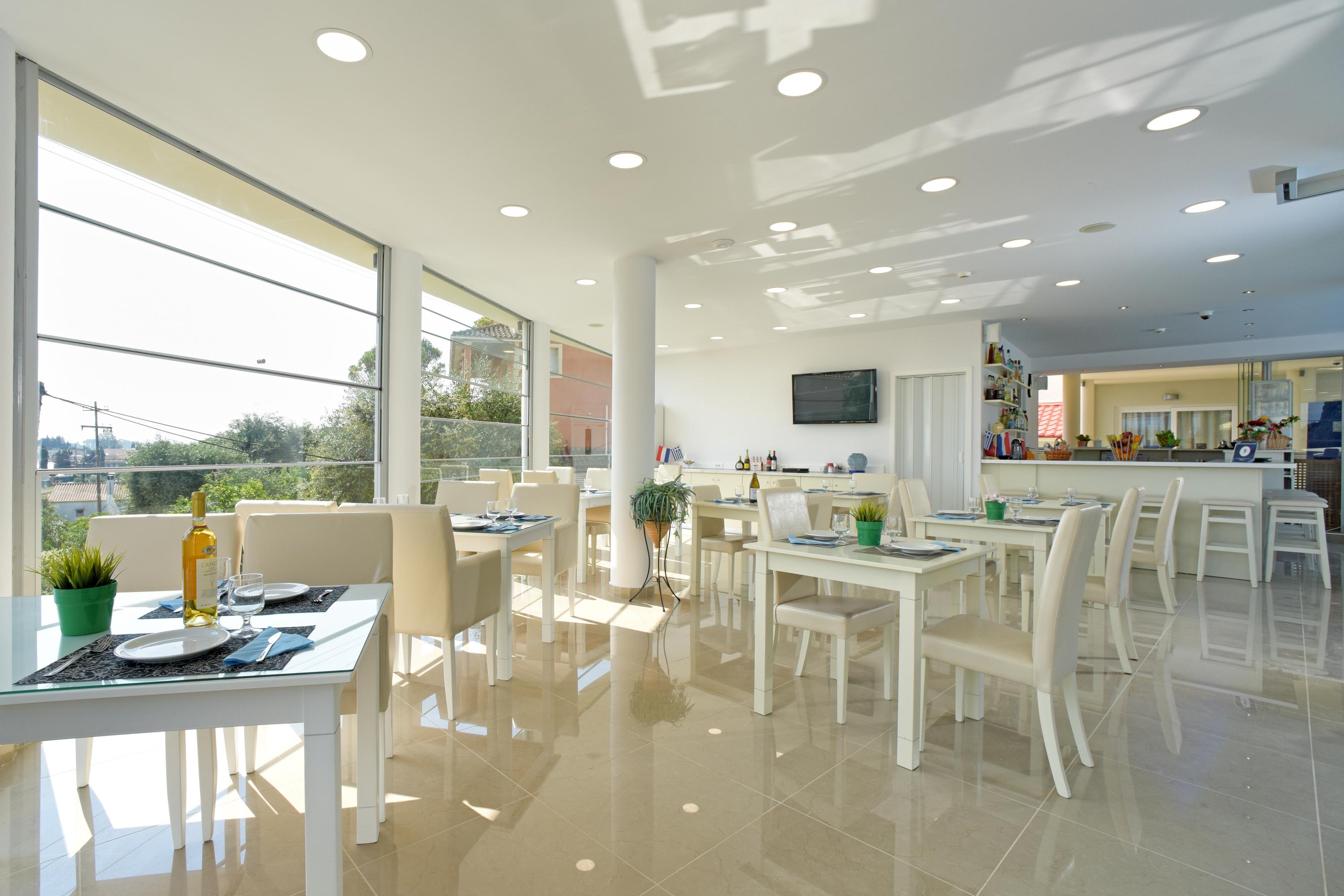 Palapart Gikas Suites And Studios Гувия Екстериор снимка