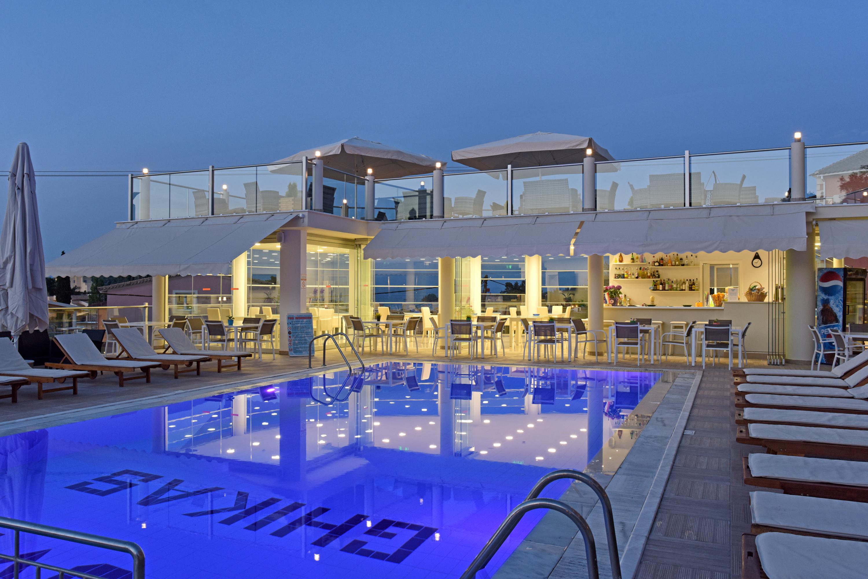 Palapart Gikas Suites And Studios Гувия Екстериор снимка